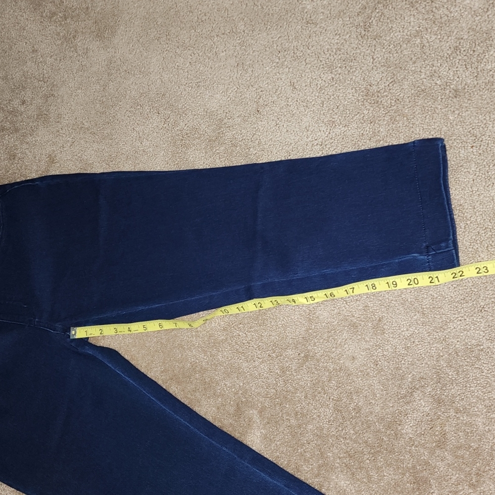 COPY - Dark Blue jegging Capris